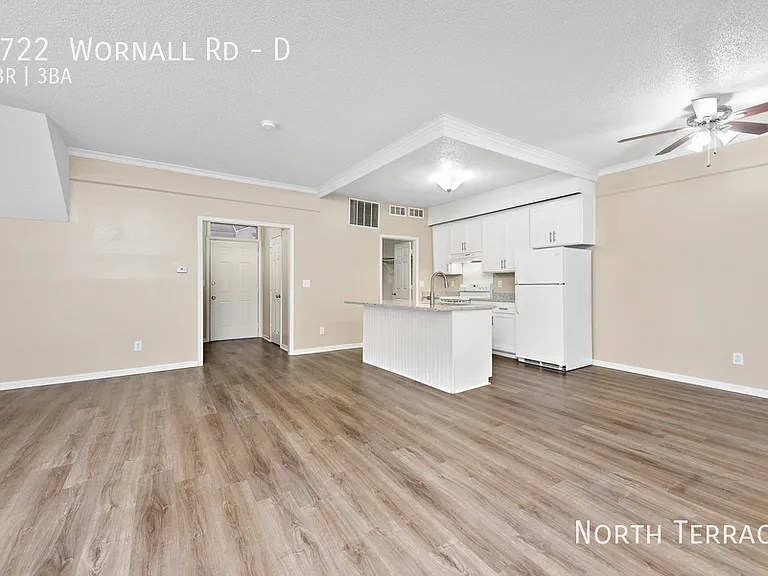 9722 Wornall Rd #D — Photo 5