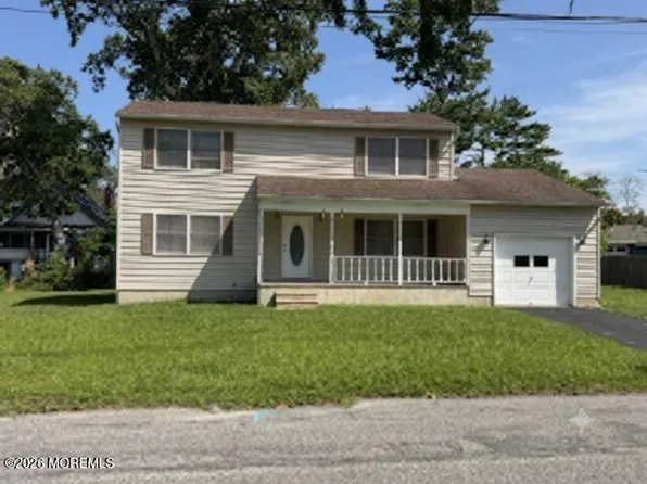641 Ship Avenue, Beachwood, NJ 08722