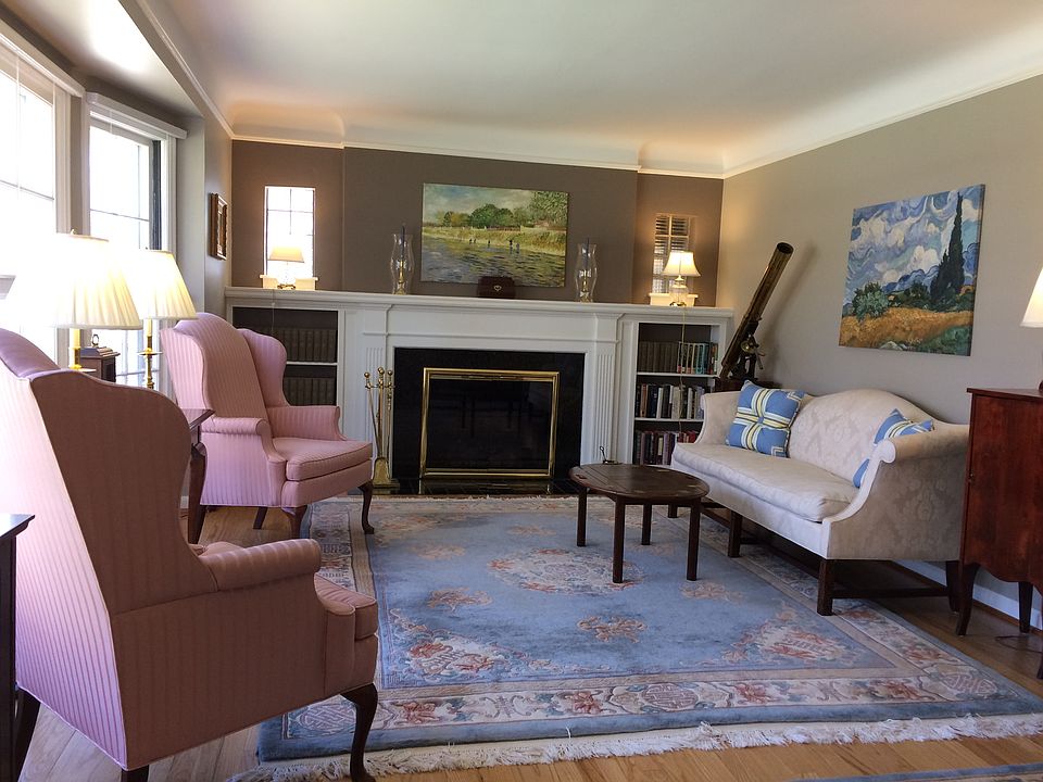 2nd image of 4419 Arlington Dr