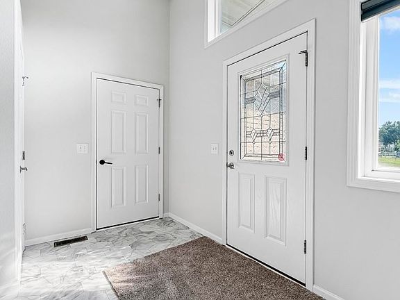 2nd image of 1801 Sunset Blvd
