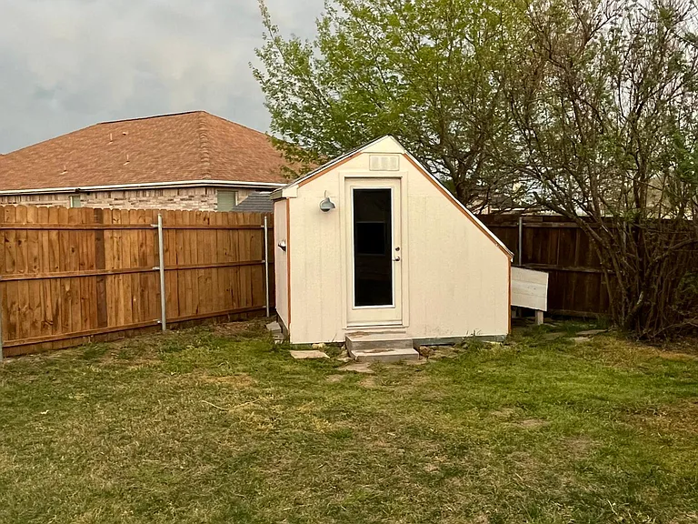 414 Spurlock Dr — Photo 12