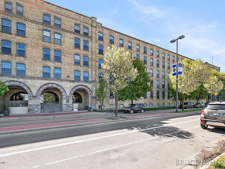 1st image of 940 Monroe Ave NW Unit 106