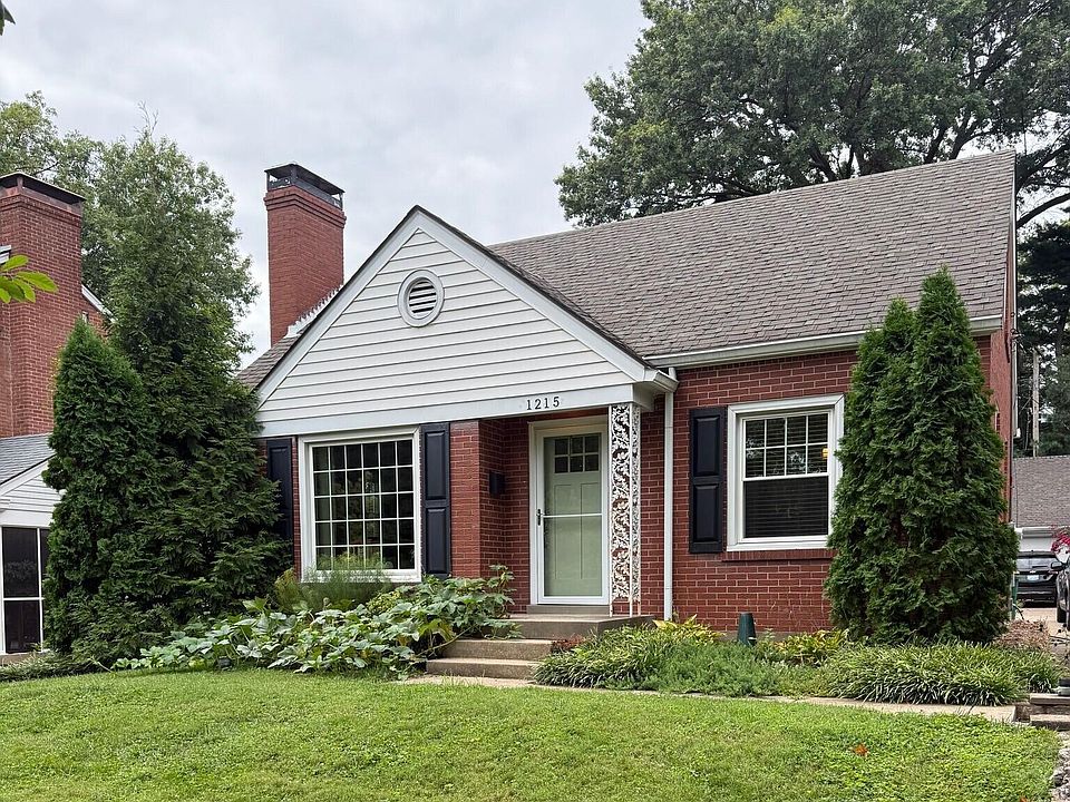 2nd image of 1215 Falcon Dr