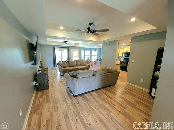 3rd image of 4700 Wildwood Ln