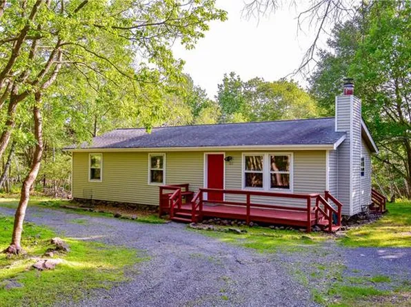 107 Elmwood Dr, Albrightsville, PA 18210