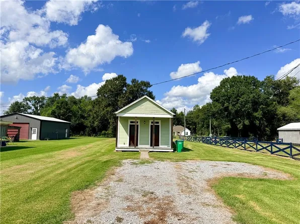3421 Highway 1, Napoleonville, LA 70390