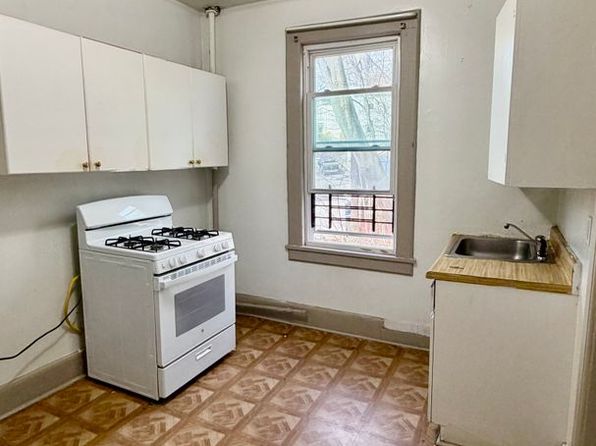37 W Main St APT 6