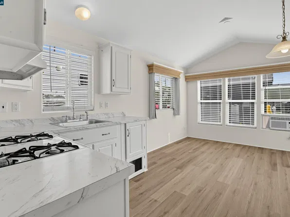 1468 Grand Ave Unit 15, San Leandro, CA 94577
