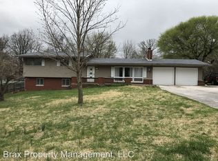 2740 E Vincent Dr, Springfield, MO 65804