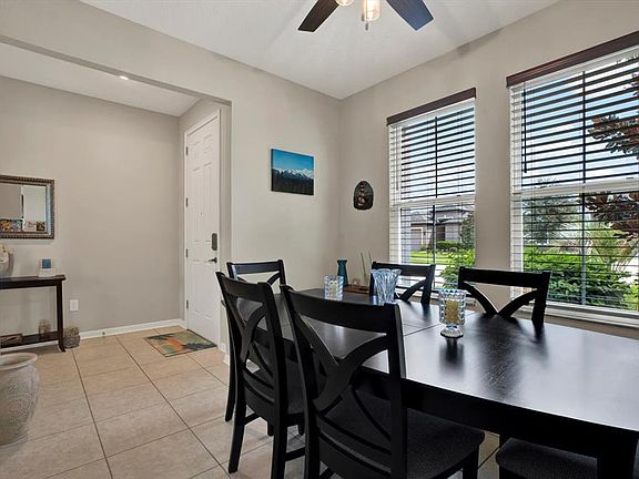 3rd image of 1109 OLD WINDSOR WAY
