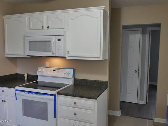 4th image of 3525 Terrier Ln