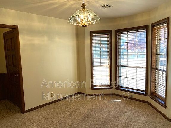 2nd image of 4651 S Norwood Ave