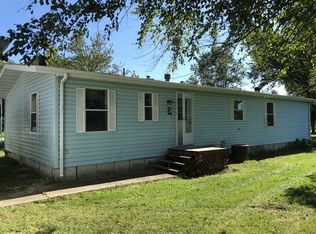 1208 3rd St, Ridgeway, MO 64481