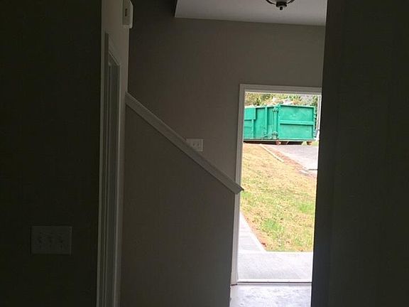 2nd image of 226 Hickory Glen Ln