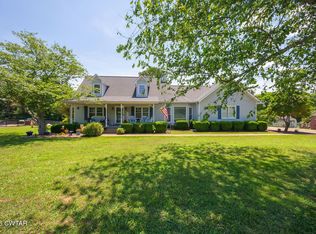 135 Meadow Dr, Lexington, TN 38351