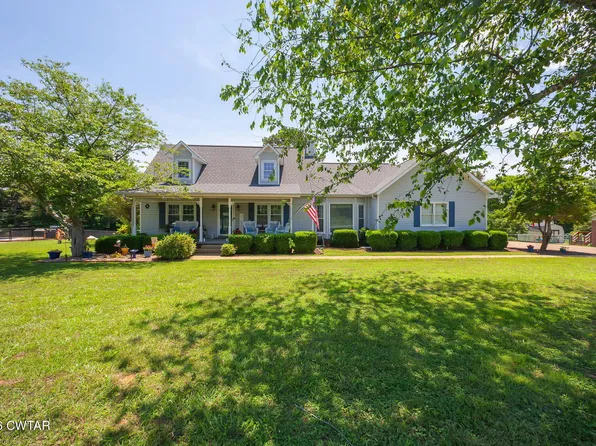 135 Meadow Dr, Lexington, TN 38351