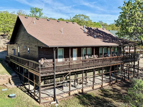 173 Cherokee Dr, Stigler, OK 74462