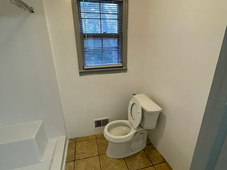 149 Kensington Rd — Photo 22
