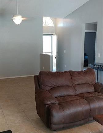 4th image of 1403 Oakford Ct