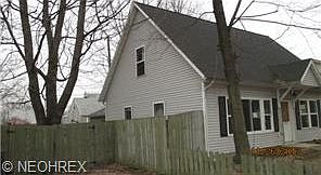 2nd image of 174 Sycamore Dr