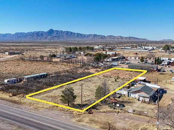 2nd image of 412 McCombs Rd