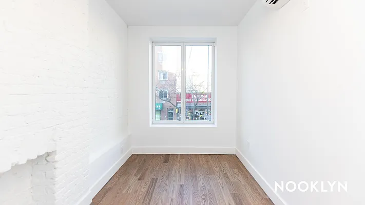 Rented by Nooklyn NYC LLC | media 12