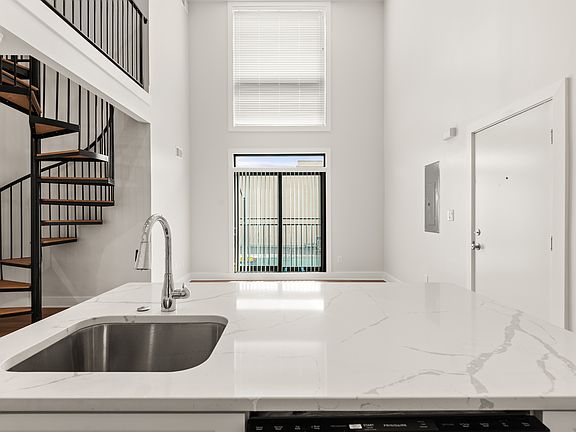 5th image of 1100 Bladensburg Rd NE #501