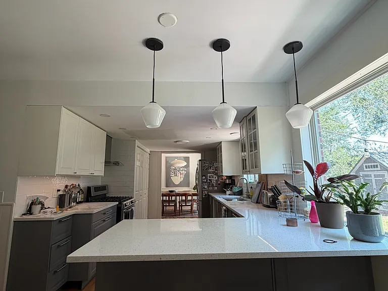 970 McIntire St — Photo 15