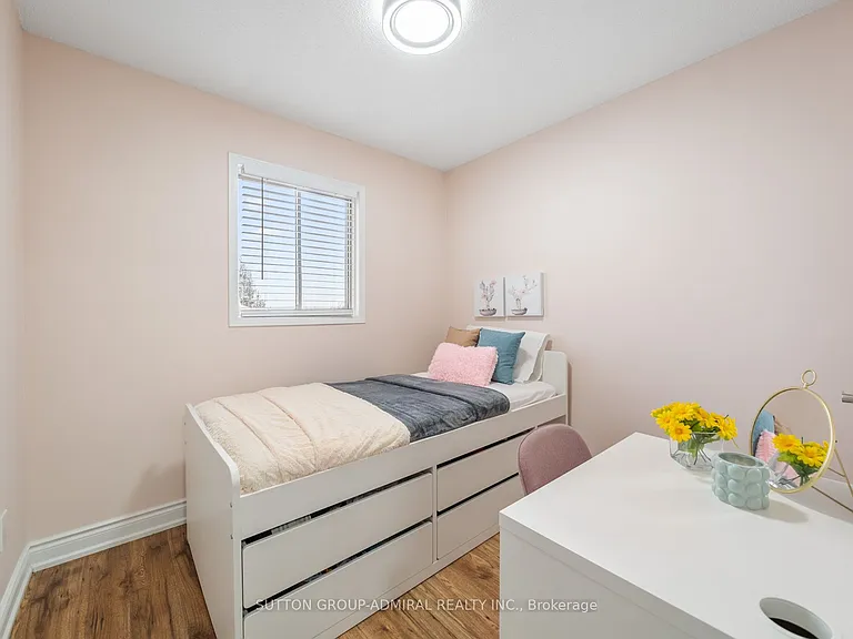 81 Parktree Dr — Photo 18