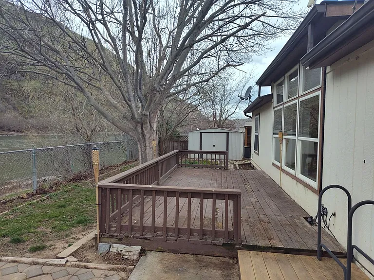 20296 Clearwater Dr — Photo 28
