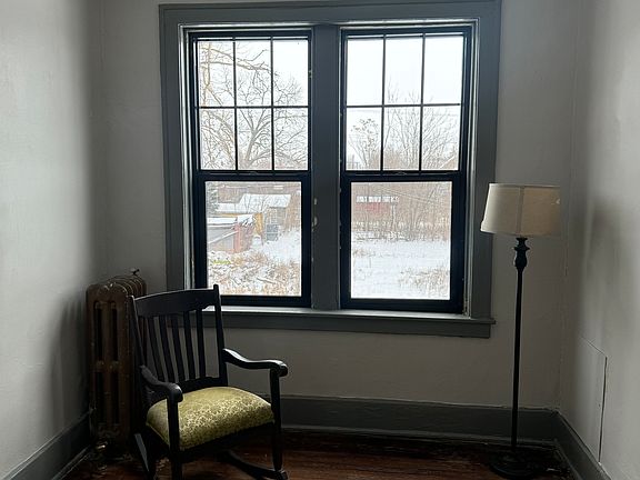 4th image of 9 Woodland St APT 304