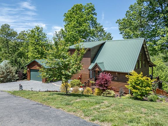 45th image of 1055 Carolina Fox Cir