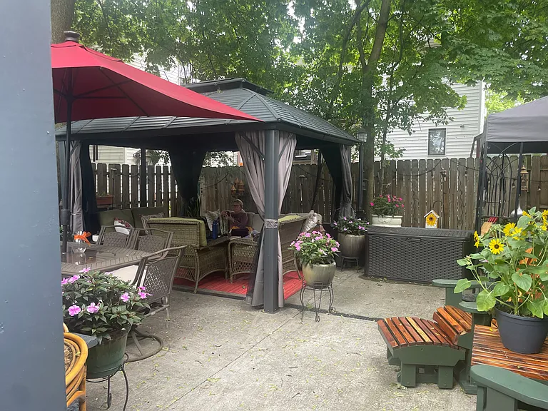 19 Auburn Ave #2 — Photo 12