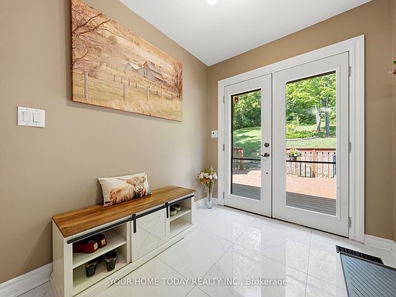 4th image of 15585 Clayhill Rd