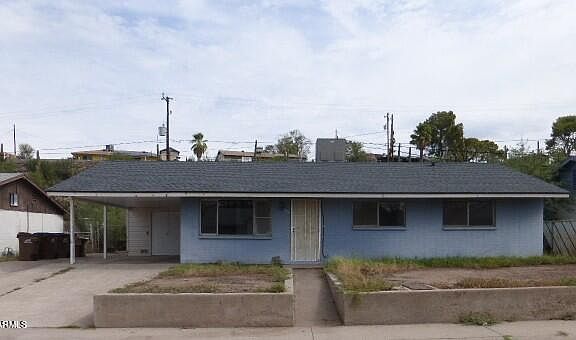 3rd image of 334 W DANBURY Road