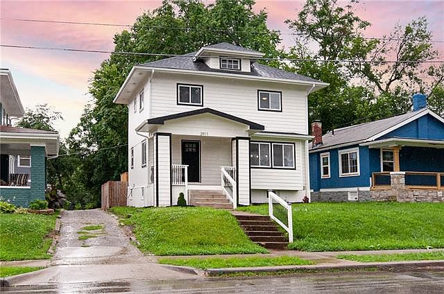 1st image of 2911 E 35th St