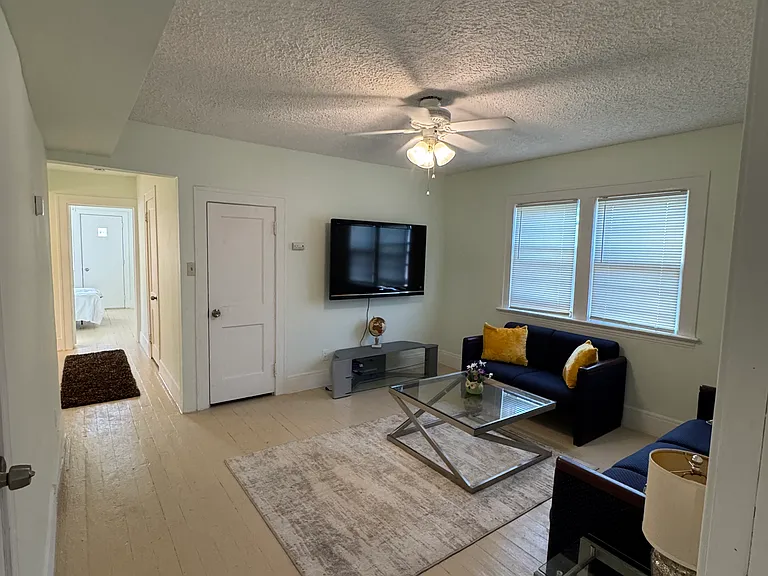 1534 Eddington Rd #3 — Photo 2