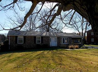 431 Blackhawk Rd, Beaver Falls, PA 15010