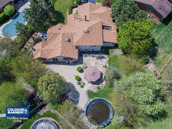 4th image of 15419 Lancaster Ln