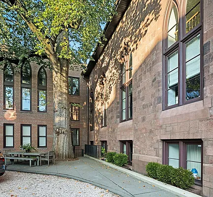 Sold by Compass | media 20