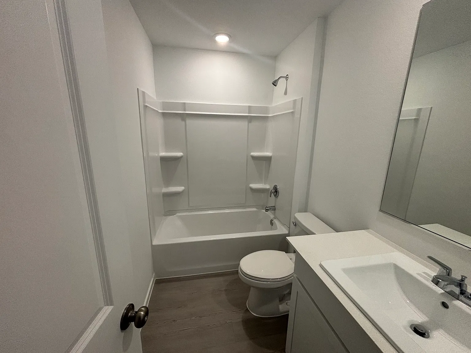3 bed, 1311 sqft, $2,200 — Photo 4