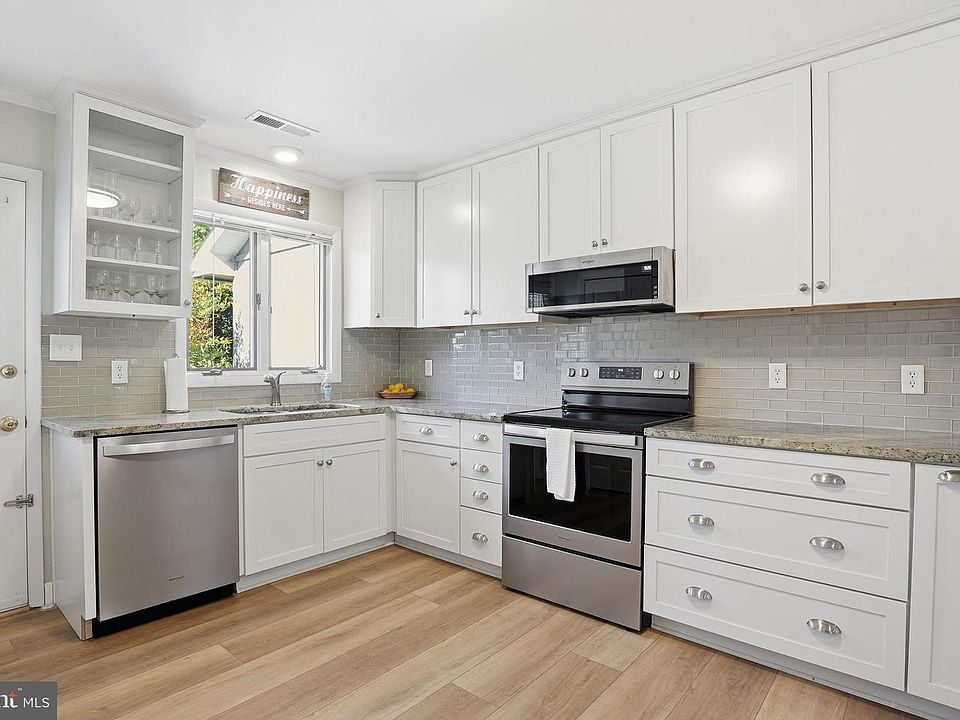 1st image of 24580 Deepwater Point Dr APT 2