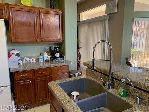 5th image of 2921 Big Green Ln