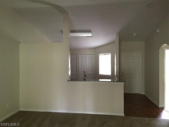 4th image of 3560 41st Ave NE