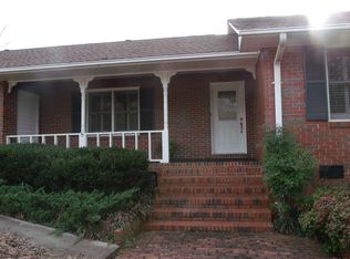 8 Elrod Dr, Williamston, SC 29697