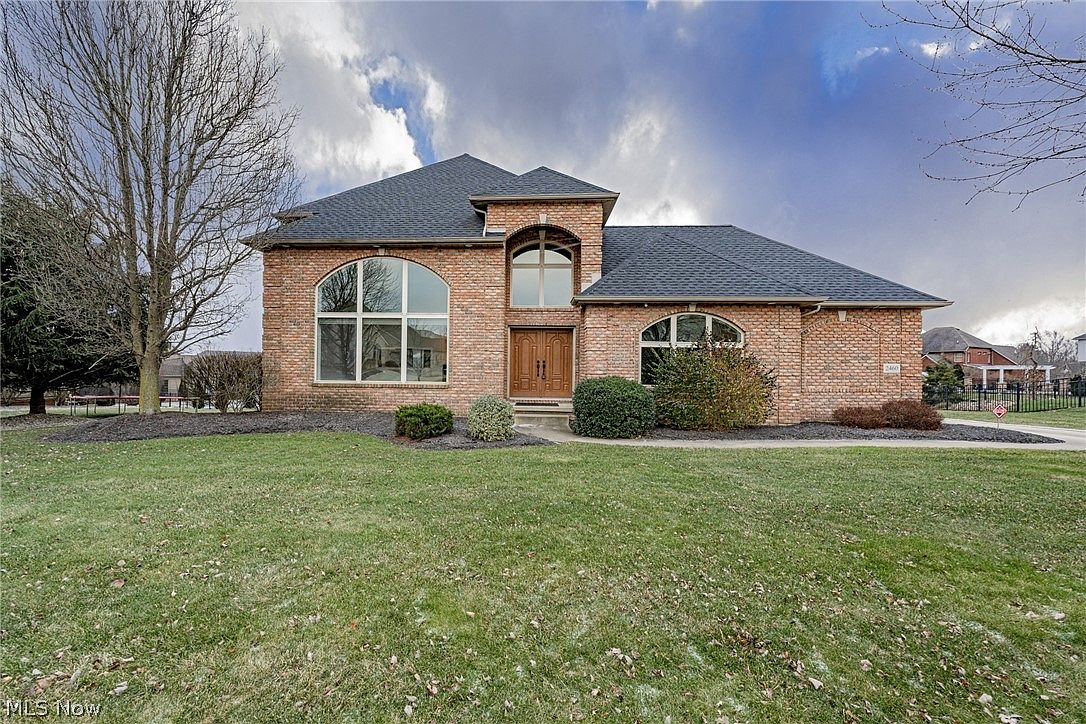 2460 Macnaughten St NW, North Canton, OH 44720 Zillow