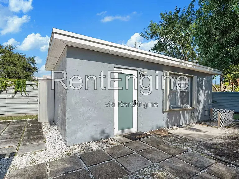 1636 NW 6th Ave — Photo 17