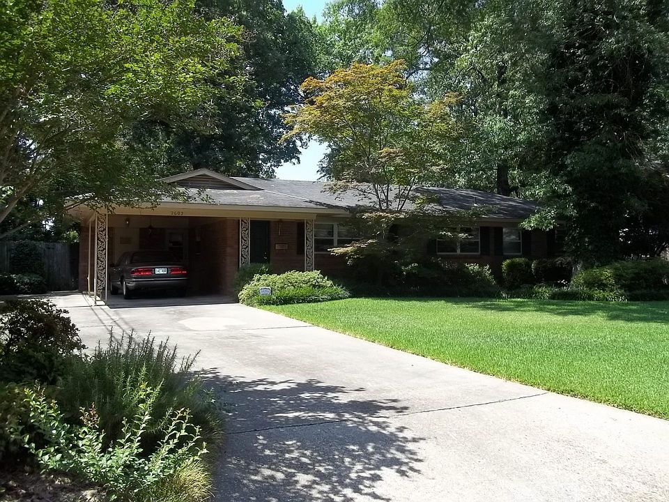 1st image of 2602 W 40th Ave