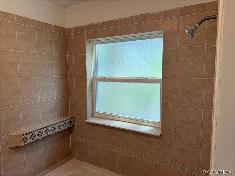 1405 Eden Dr — Photo 17