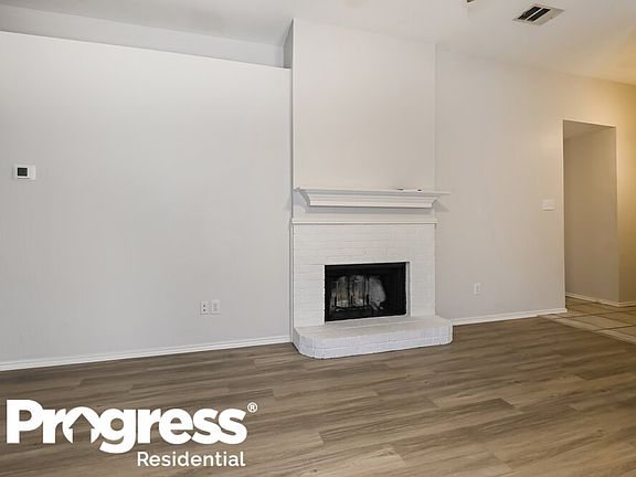 5th image of 717 Cooper Ln